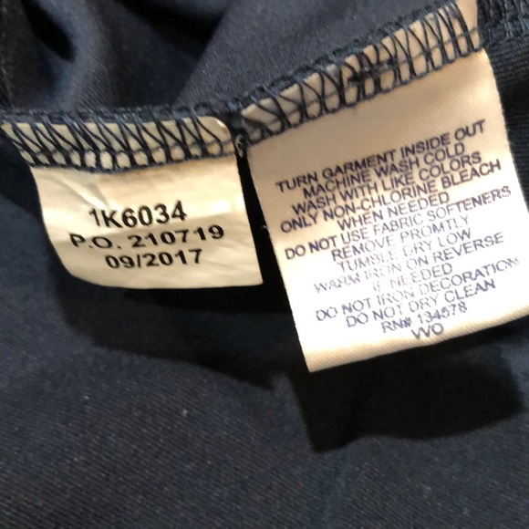 Vineyard Vines performance half zip hooded pullover, size small - Picture 11 of 11